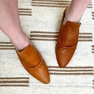 NEVER WORN ANTHROPOLOGIE AMSTUR HEELED MULES SIZE 39